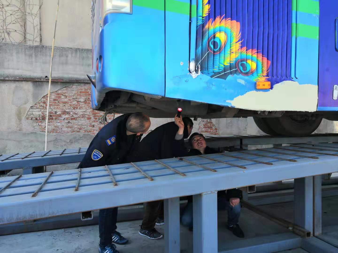 公交集團(tuán)公交事業(yè)一部多措并舉切實(shí)抓好一季度安全生產(chǎn)